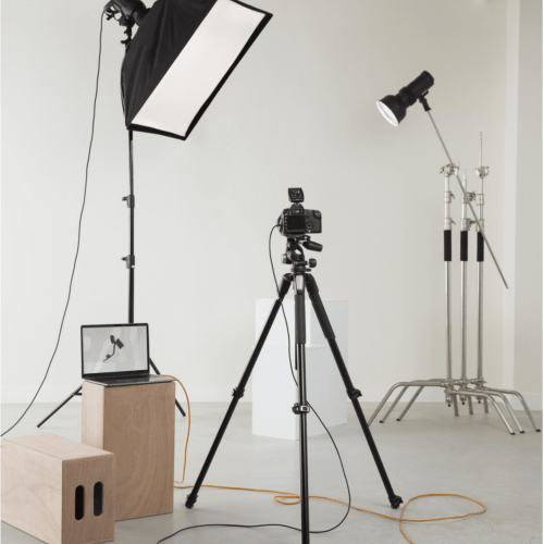 arrangement-professional-photographer-equipment